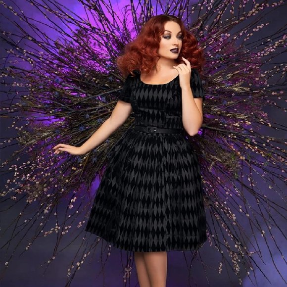 Pinup Couture Dresses & Skirts - Black Diamond-Pattern Short Sleeve Fit & Flare Dress
